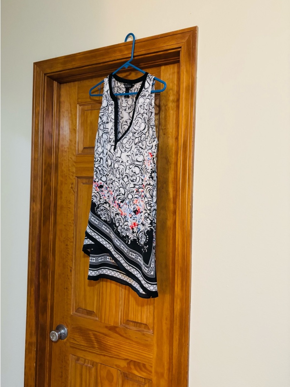 White House Black Market Black and White Floral Blouse